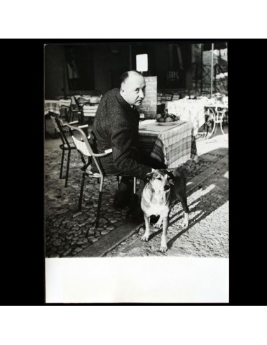 Christian Dior et sa chienne préférée (tirage de 1957) Toutes les collections ici