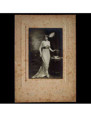 Odette chez Worth, photographie d'époque de Jules Walbott (circa 1910) suggérées chez